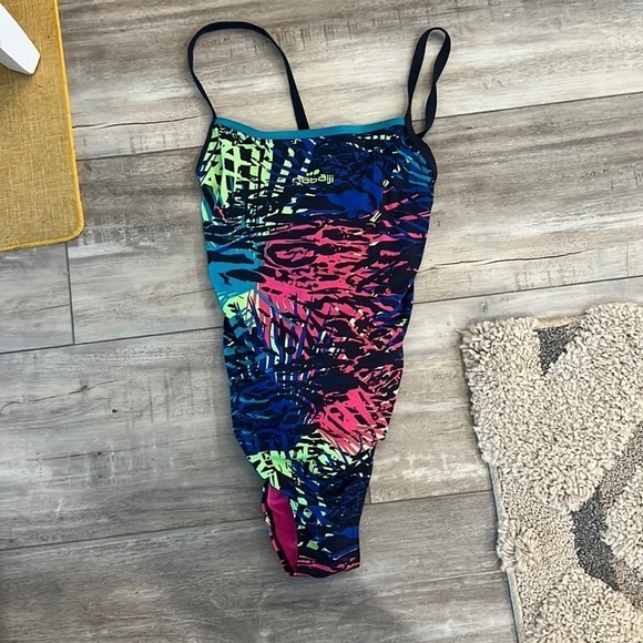 Nabaiji,Fun, Funky & Fabulous,Vibrant,Chlorine Resistant,Excellent Condition - Picture 5 of 13